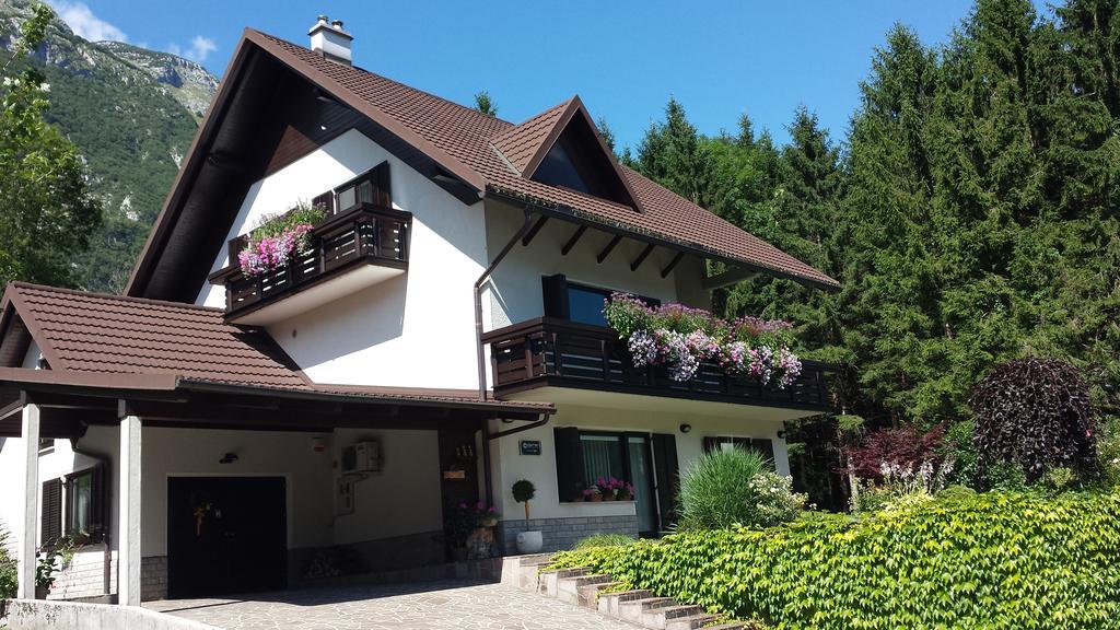 Homestay Ostan Bovec Exterior photo